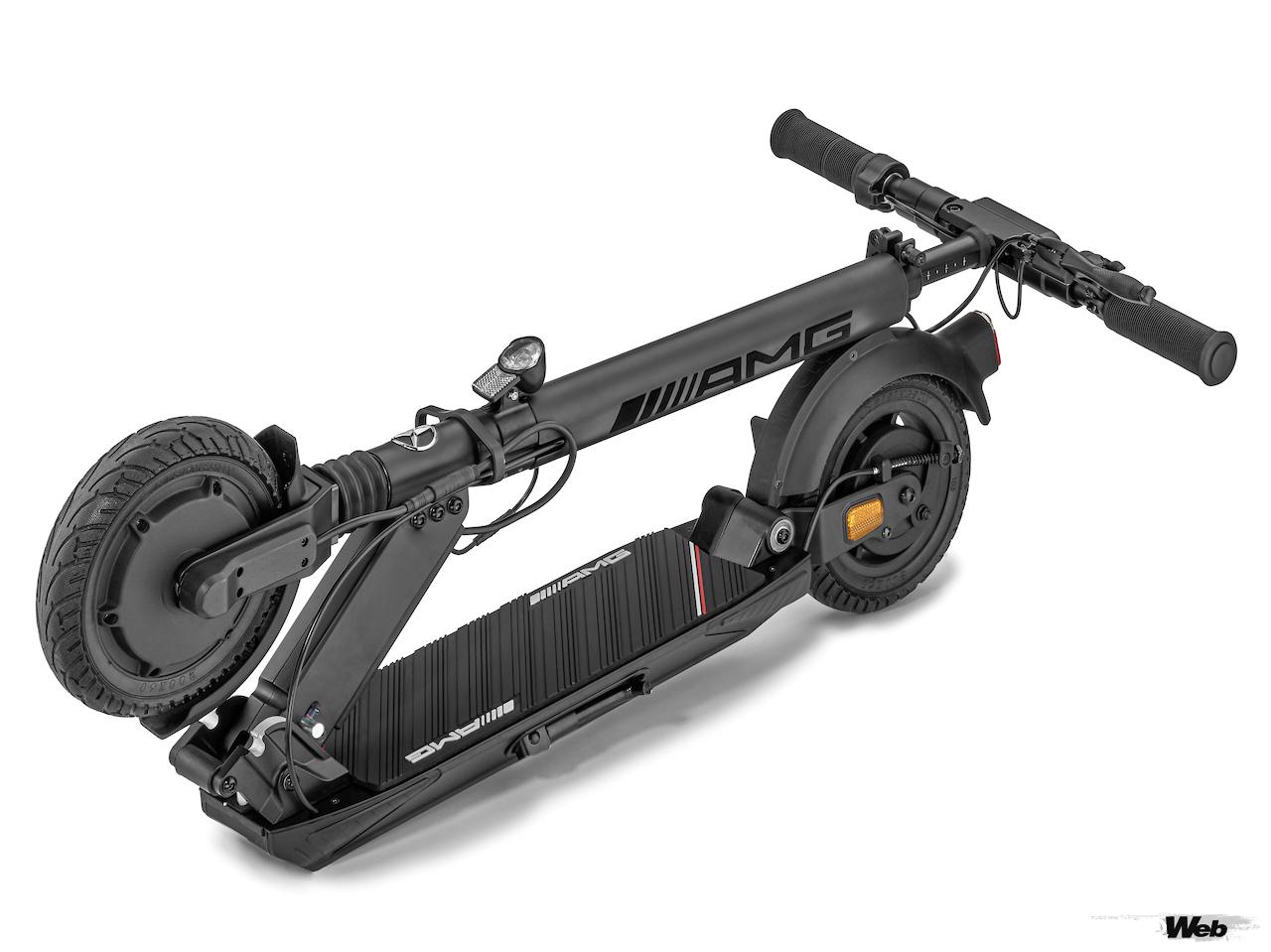 市街地における「ラストワンマイル（目的地への最終交通手段）」モビリティとして開発された「メルセデスAMG E-スクーター」。