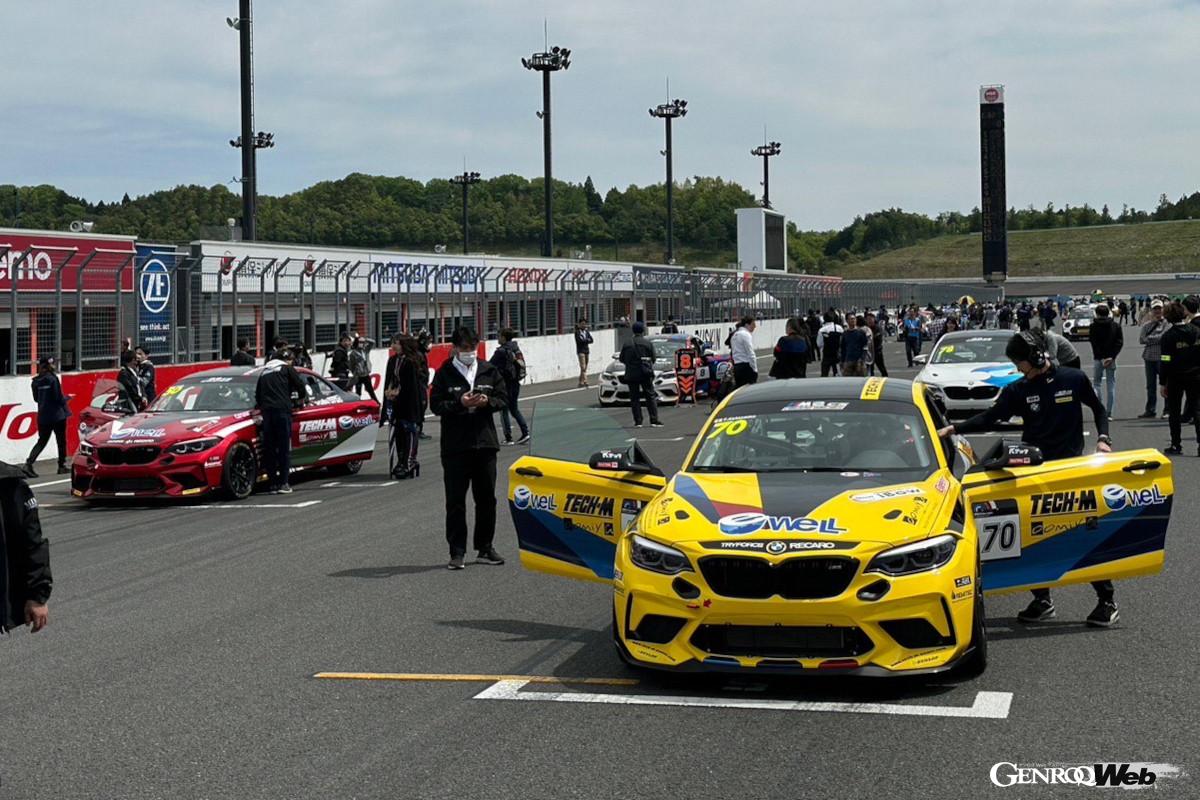 今シーズン、TECH-M Racingは3台体制での参戦を決定。（左から）水元、片山剛、神頭政志が、同じリバリーを纏ったM2 CS レーシングをドライブする。