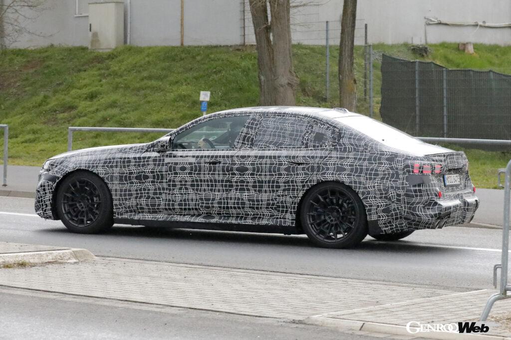 今年「5シリーズ」が発表され、M5は翌2024年に登場すると予想される。