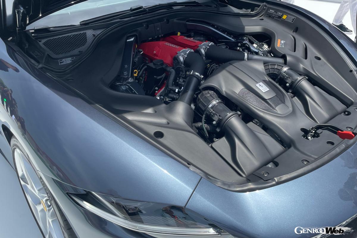 最高出力620PSを発揮する、3.9リッターV8ツインターボは、市街地や高速道路など、使用環境を選ばず爽快なパワーデリバリーを実現している。