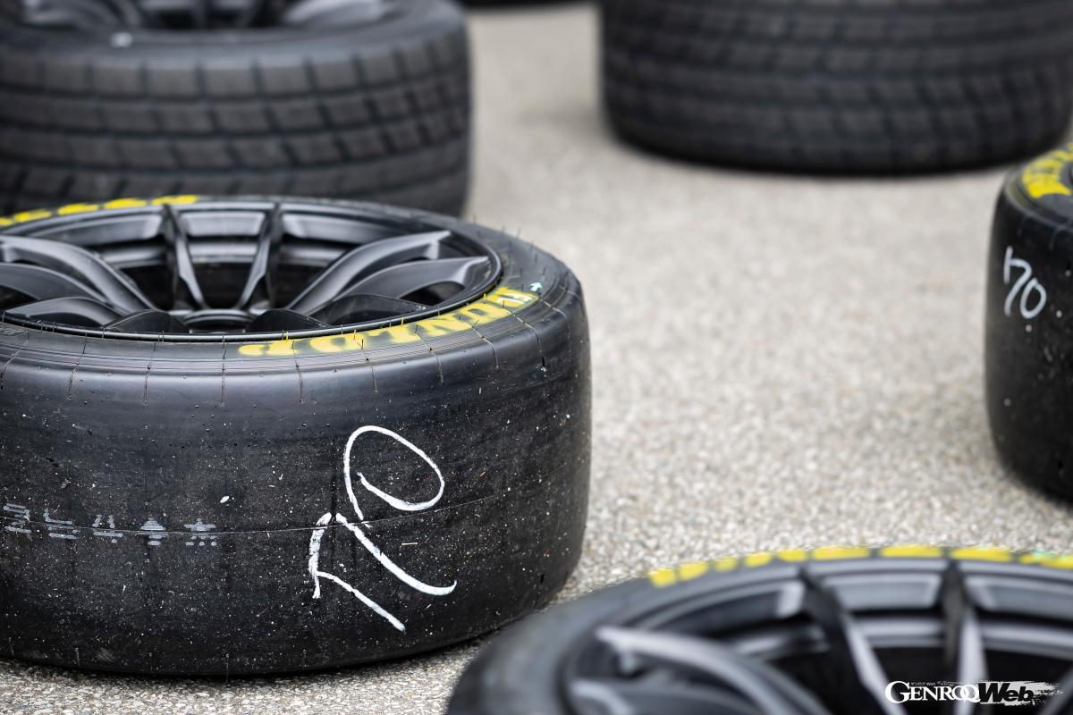 今回のFSWは雨予報だったが、TECH-M Racingは3種類のドライ用セッティングをプラクティスで用意した。秋にもう1戦富士で開催される第5ラウンドを想定したのだ。