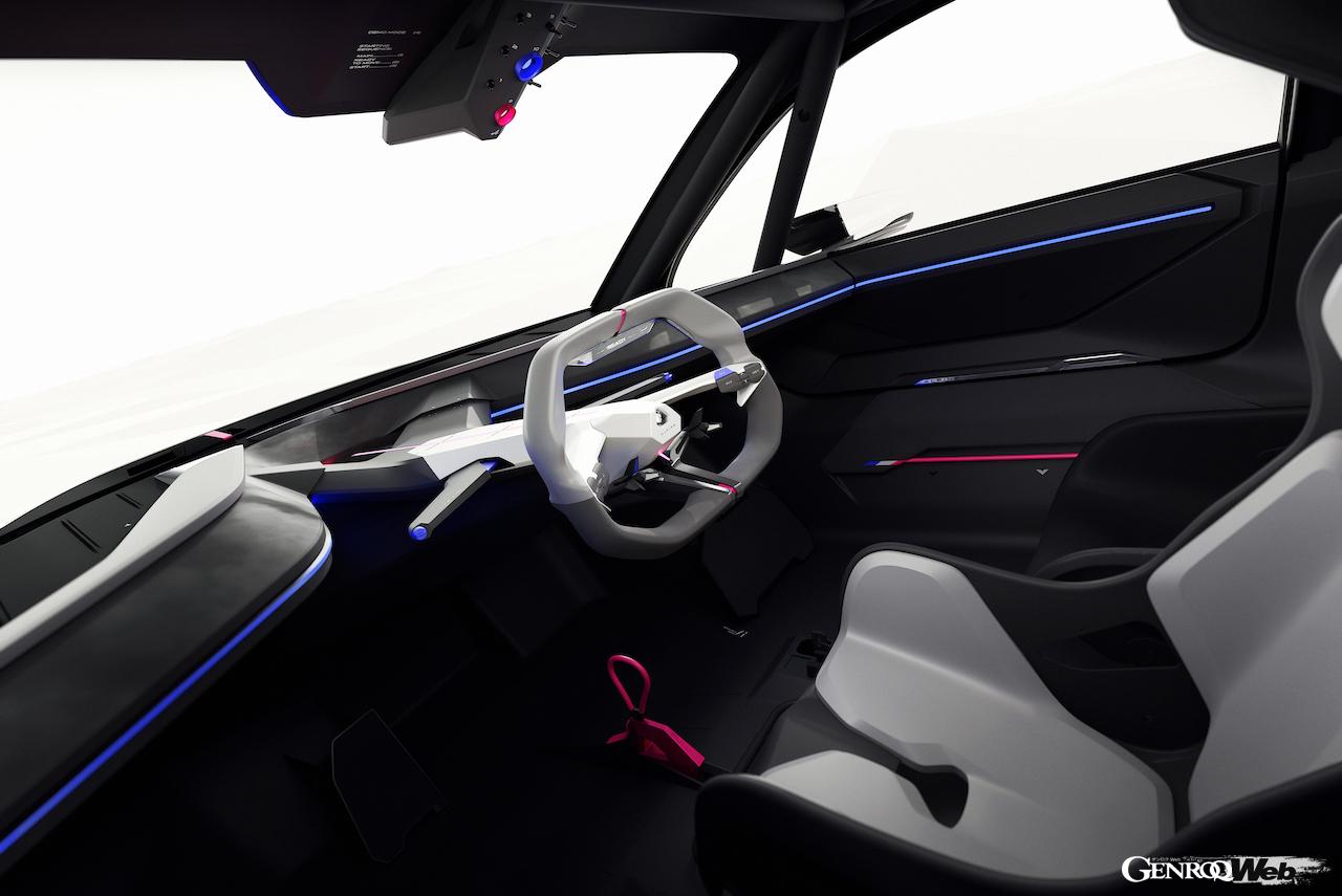 2024年にデビューする「アルピーヌ A290」を予告する「 A290_β」」のコクピット。