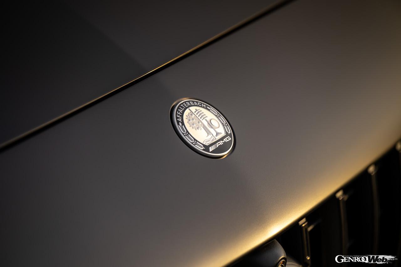 F1由来の技術を投入したパフォーマンスPHEVとして開発された「メルセデスAMG C 63 S E パフォーマンス」は、セダンとエステートに設定される。