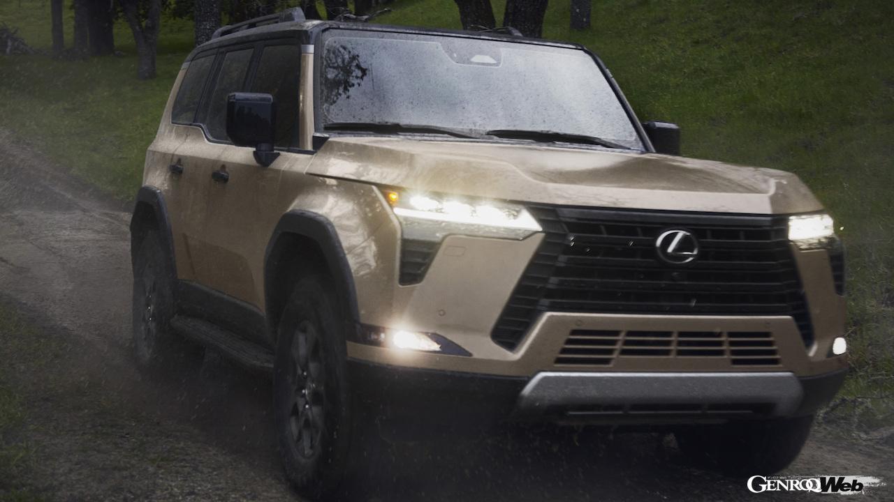 3代目に進化したラグジュアリーオフローダー新型「レクサス GX」の走行シーン。