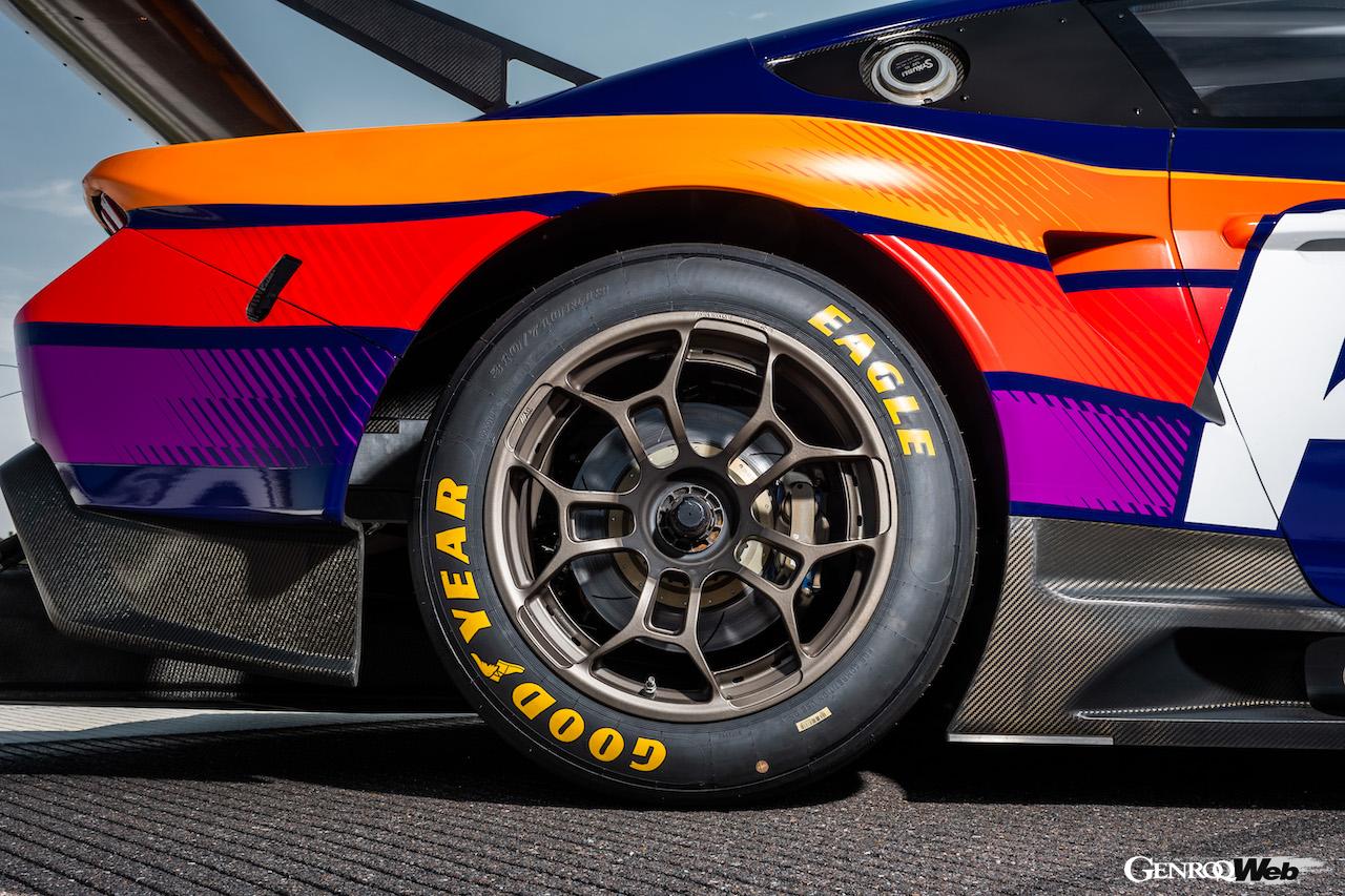 フォードの最新カスタマー向けレーシングカー「マスタング GT3」のエクステリア。