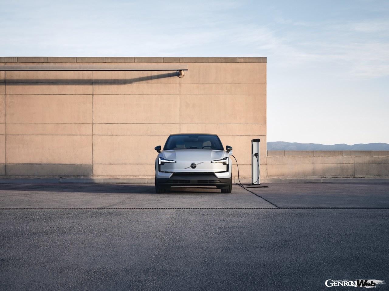 新型フル電動コンパクトプレミアムSUV「EX30」のエクステリア。