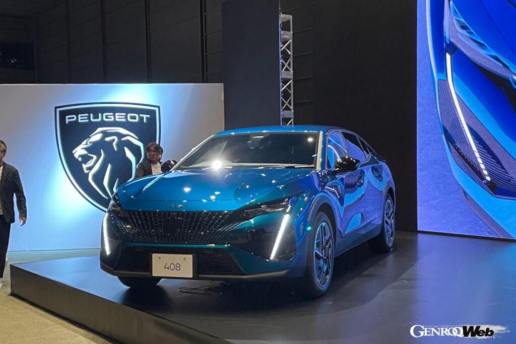 独特のプロポーションを持つ新型「408」。キーワードは「解き放たれた新種」と謳う。