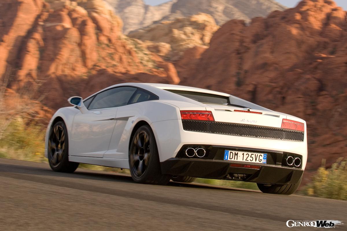 ガヤルドLP560-4。何といっても程よいサイズ感が魅力だ。