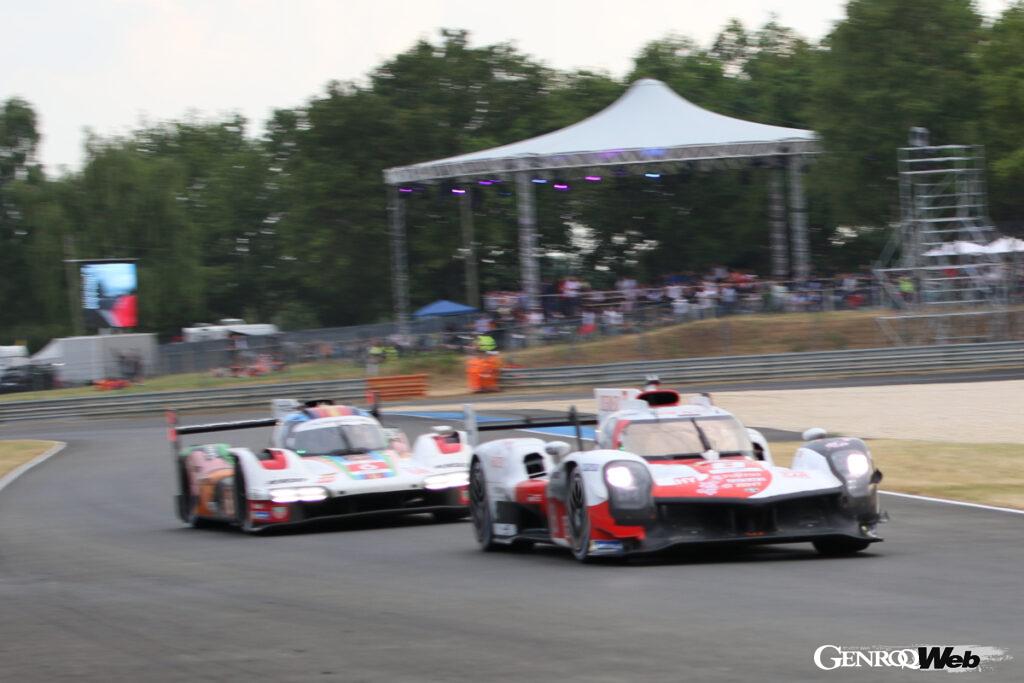 終盤フェラーリと激しい戦いを演じたトヨタ GR010 HYBRID 8号車（セバスチャン・ブエミ／ブレンドン・ハートレー／平川亮）が2位。