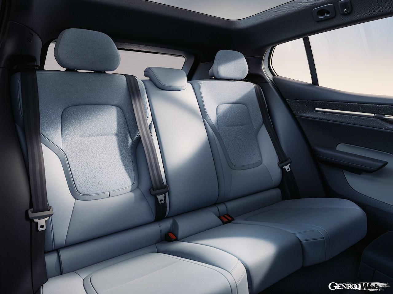 新型フル電動コンパクトプレミアムSUV「EX30」のインテリア。