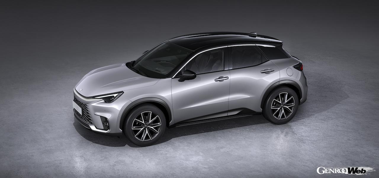 新型コンパクトラグジュアリーSUV「レクサス LBX」のエクステリア。