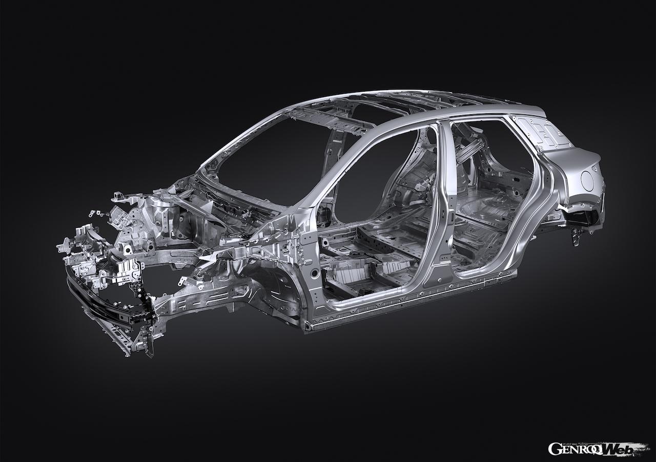 専用開発を施した「GA-B」プラットフォームを採用し、高い運動性能を確保。ドライバーとクルマとの一体感を徹底的に追求した、ドライビングポジションとパッケージも実現している。