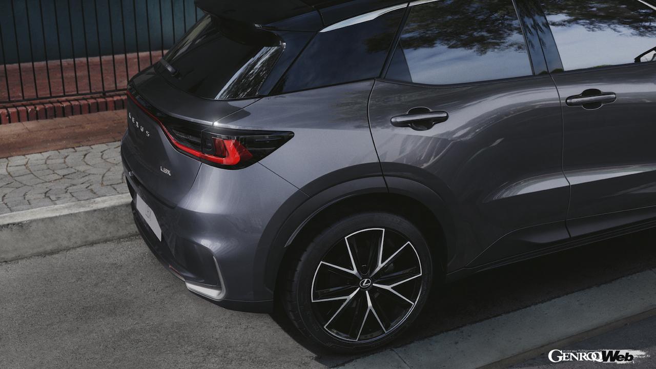 新型コンパクトラグジュアリーSUV「レクサス LBX」のエクステリア。