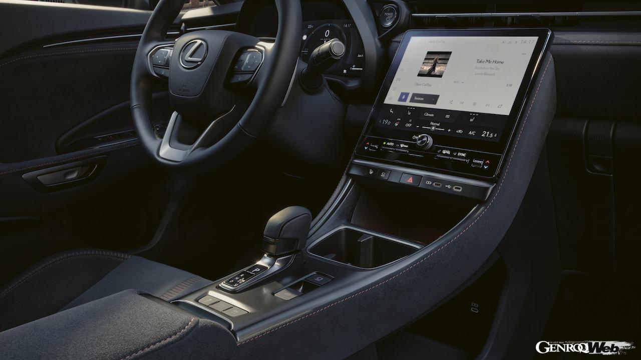 新型コンパクトラグジュアリーSUV「レクサス LBX」のインテリア。