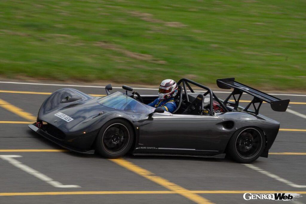 今回、サーキット専用車の「パーマー ジャガー JP1」が持つ記録を、0.06秒更新。公道走行可能なモデルとしても、ポルシェ 911 GT3 RSの記録を1.78秒も塗り替えた。