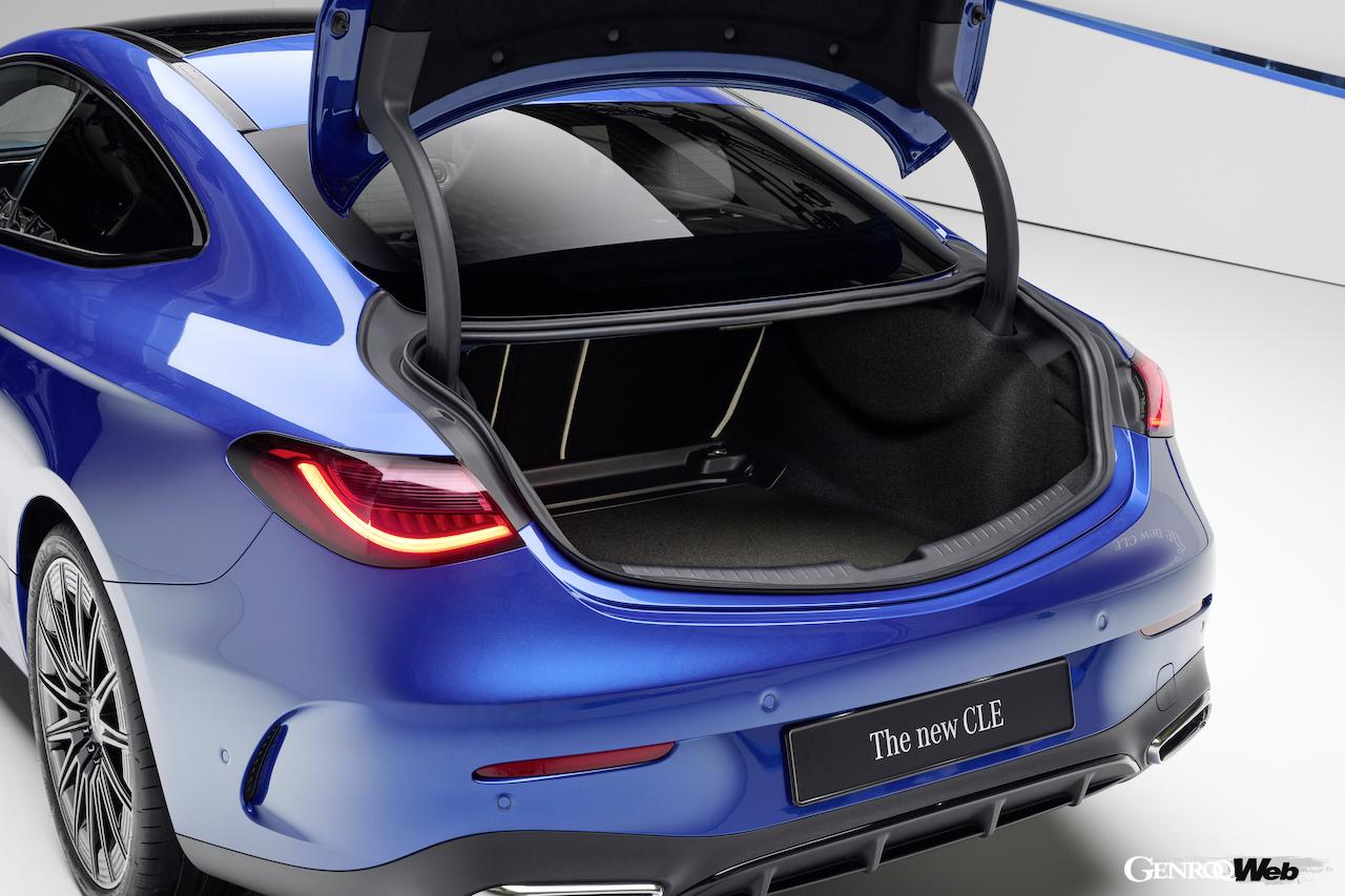メルセデス・ベンツ CLE クーペのラゲッジスペース。