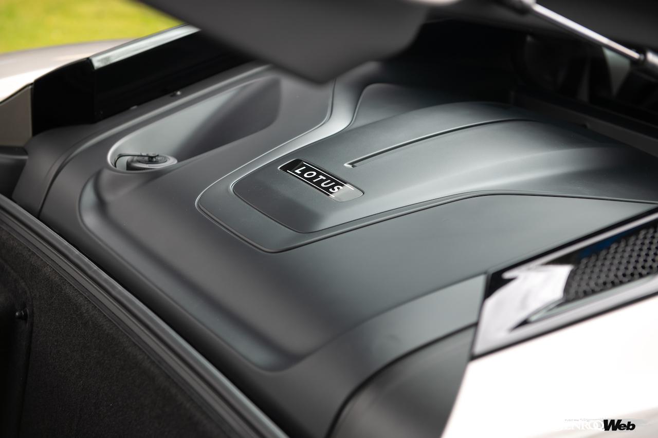 「ロータス エミーラ i4 ファースト・エディション」のメルセデスAMG製2.0リッター直4ターボエンジン。