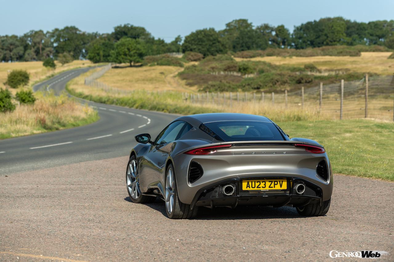 「ロータス エミーラ i4 ファースト・エディション」のエクステリア。