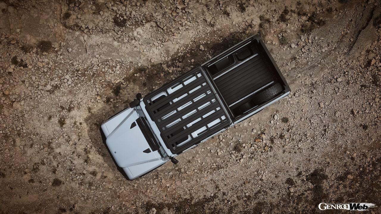 ダブルキャプピックアップ「イネオス グレナディア クォーターマスター」のエクステリア。