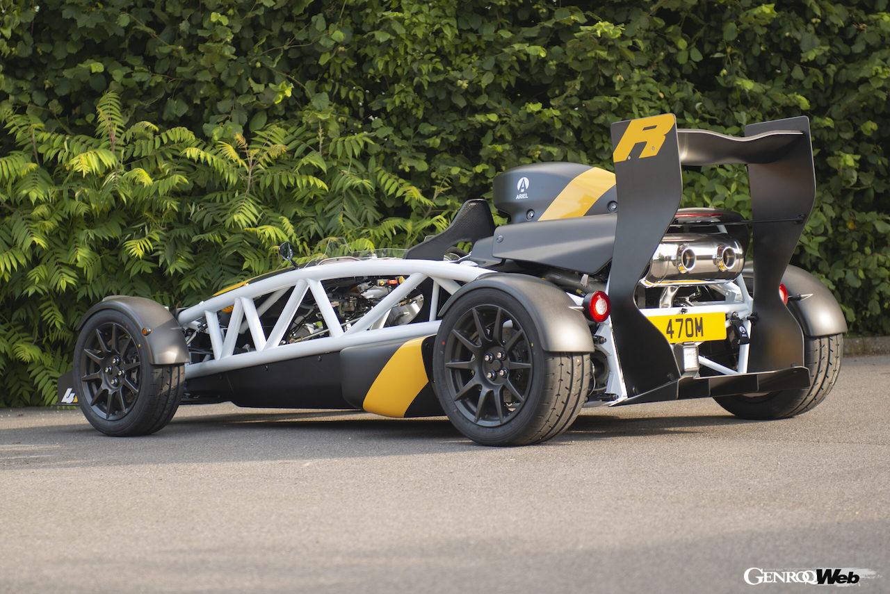 400PSオーバーを誇るホンダ製2.0リッター直4ターボを搭載、最新仕様へとアップデートを果たした「アリエル アトム 4R」。