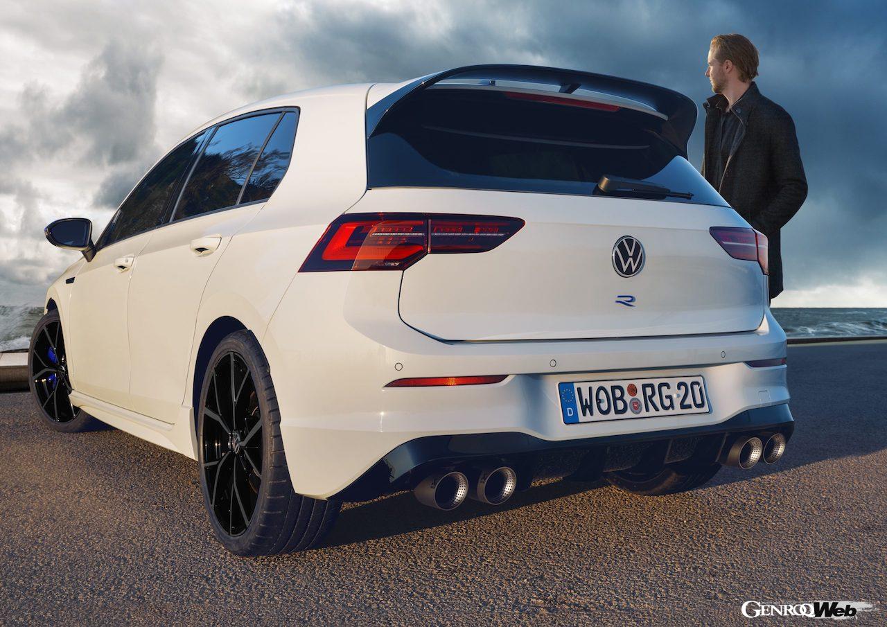 「ゴルフ R」誕生20周年モデル「ゴルフR 20 Years」の走行シーン。