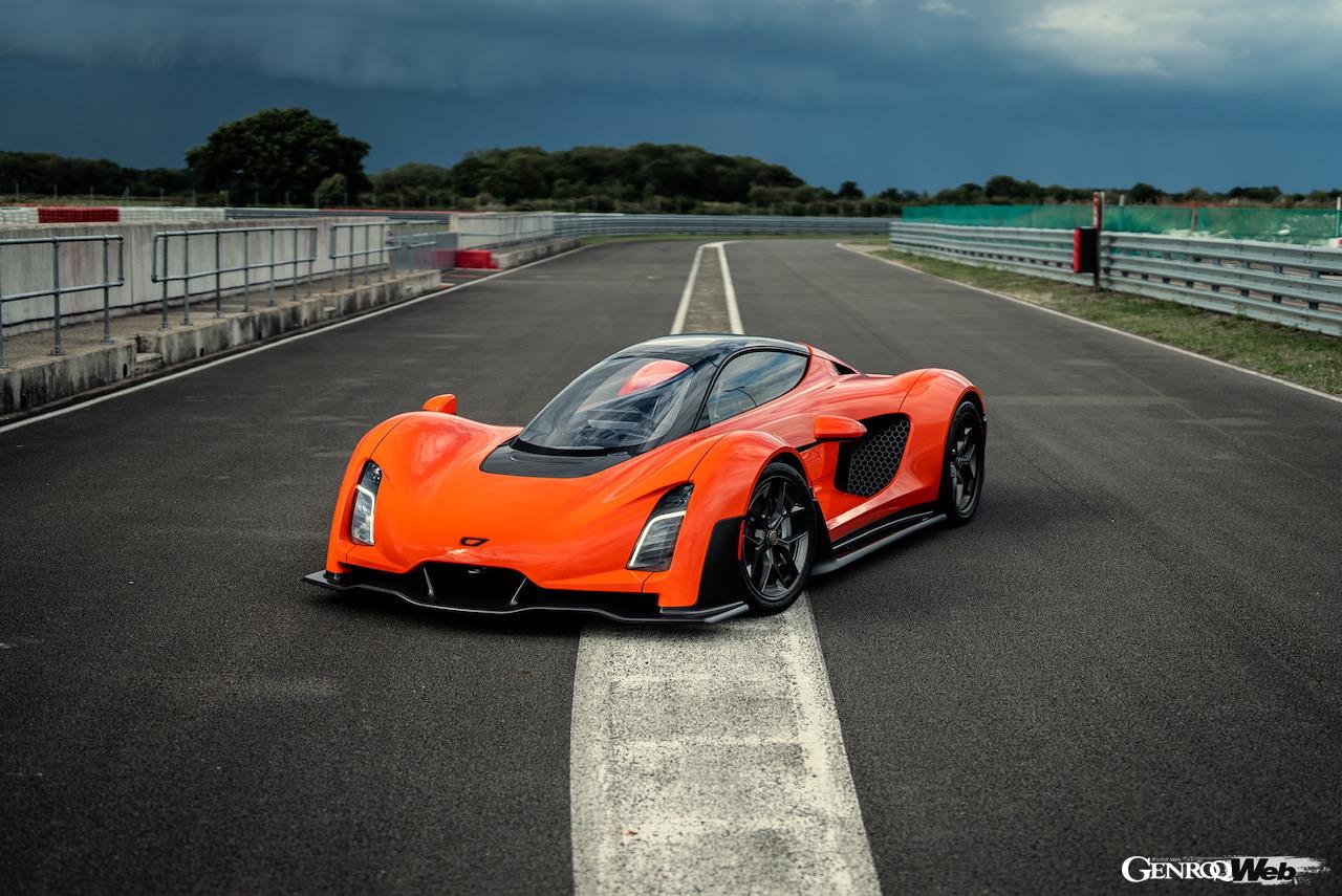 最高速400km/h超「ジンガー 21C V MAX」の新色は「カリフォルニアに