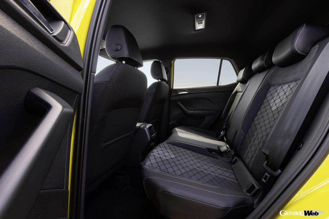 スポーティーなR-LineとエレガントなStyleがトップグレード。