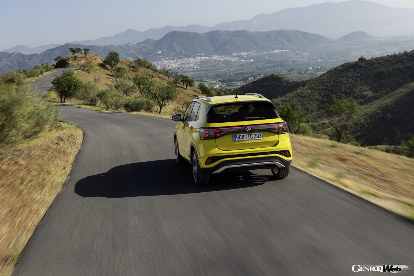 T-Crossのマイナーチェンジで追加される、爽やかでスポーティーな「グレープイエロー」。