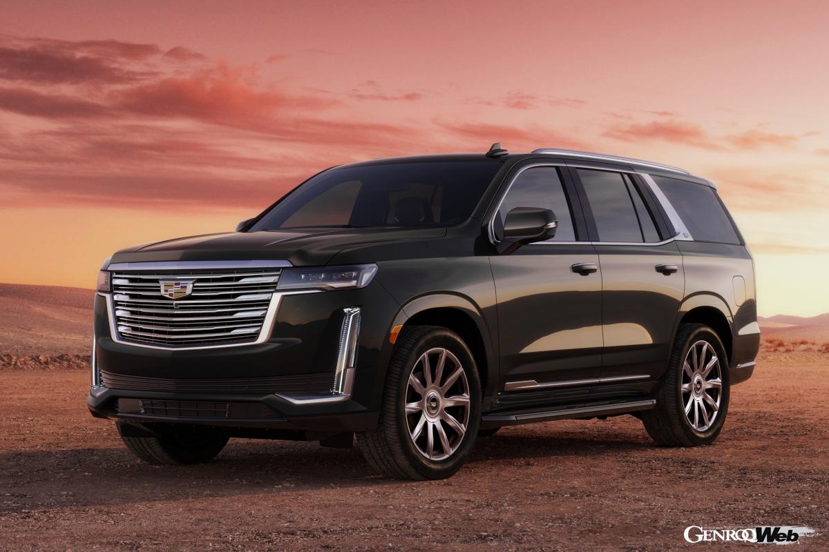 両車7名乗車が可能な3列シート車。乗員すべてに十分なスペースが確保されているのも同じだ。