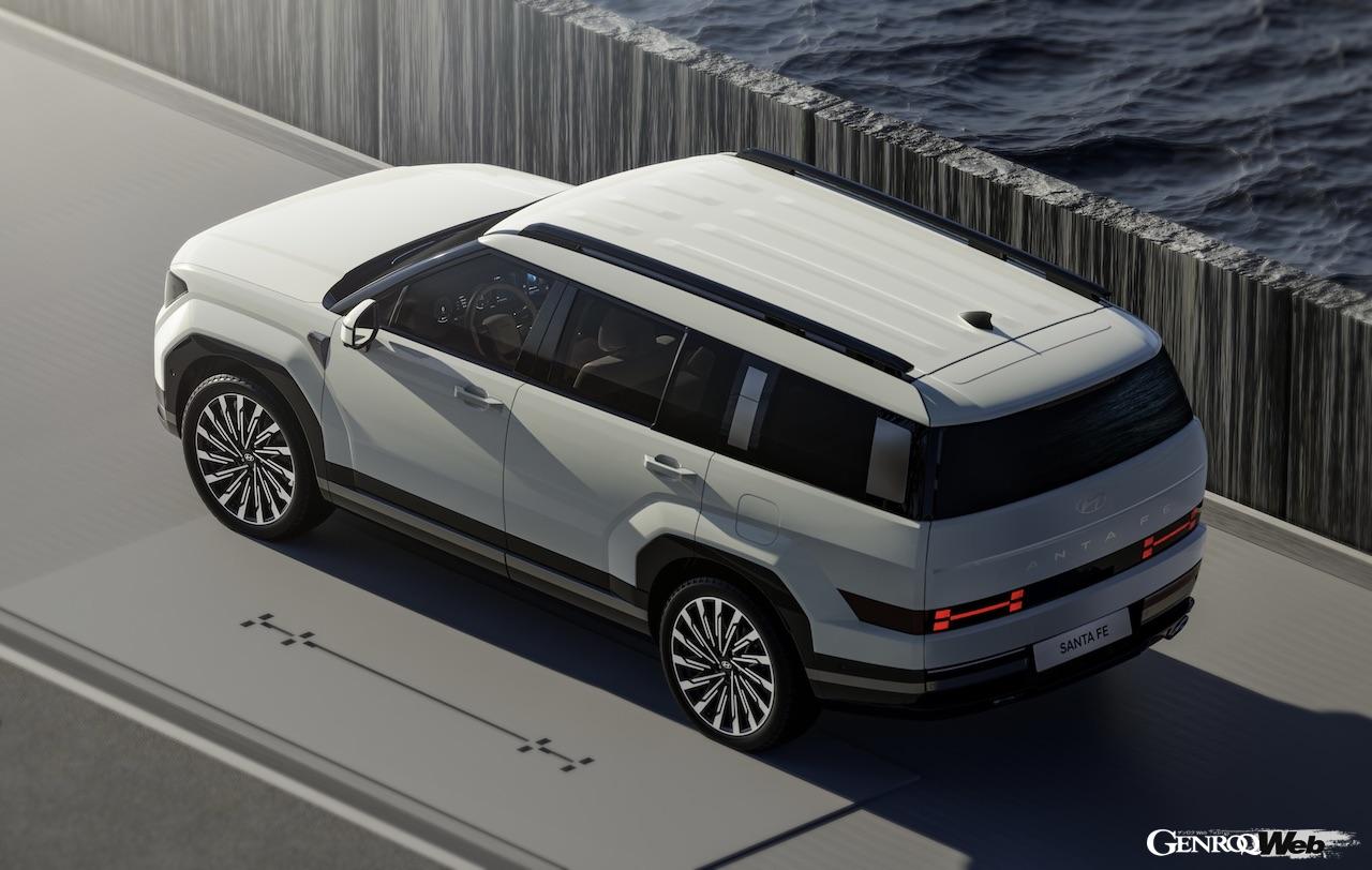 ヒョンデの新型ミドルサイズSUV「サンタフェ」のボクシーなエクステリア。