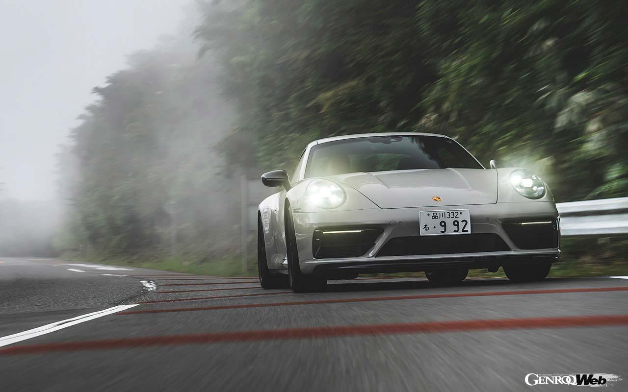 お馴染みのマルチファンクションGTスポーツステアリングは実に握りやすい設計。スポーツシートプラスはサポート性も抜群だ。