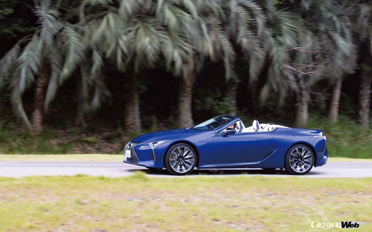 LC500が搭載する5.0リッターV8は乗り手の意のままに盛り上がるパワーとトルク、そしてエンジンサウンドが魅力。