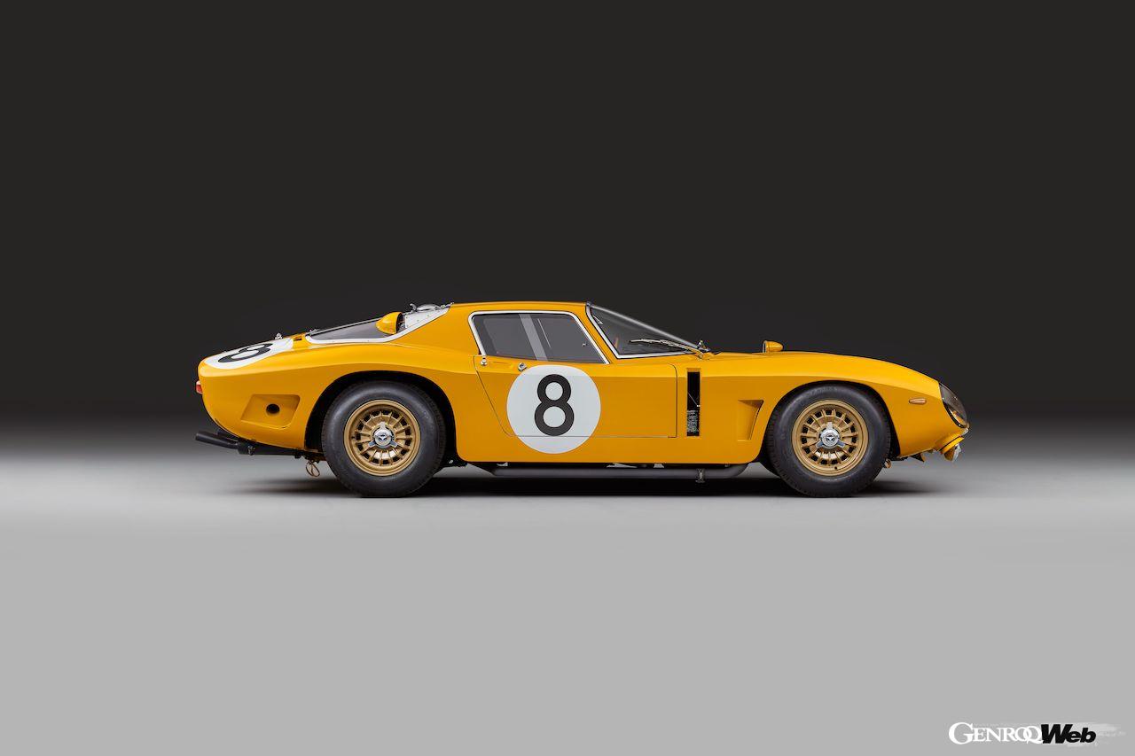 24台が限定製造される「ビッザリーニ 5300 GT コルサ リバイバル」、今回初めてイエローのボディカラーを纏った仕様が公開された。