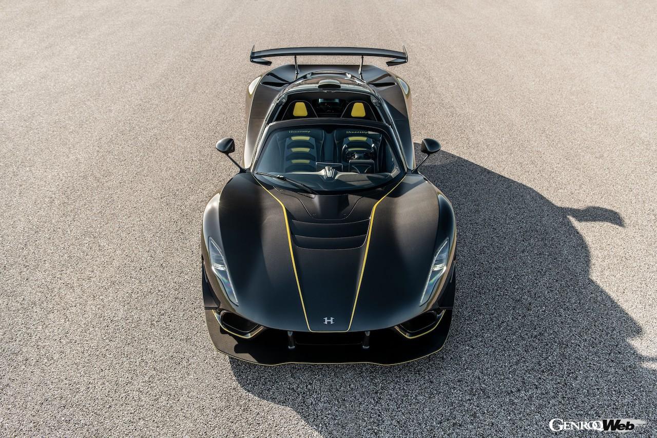 ザ・クエイルで世界初公開される、ヘネシー ヴェノム F5 レボリューション ロードスターのエクステリア。