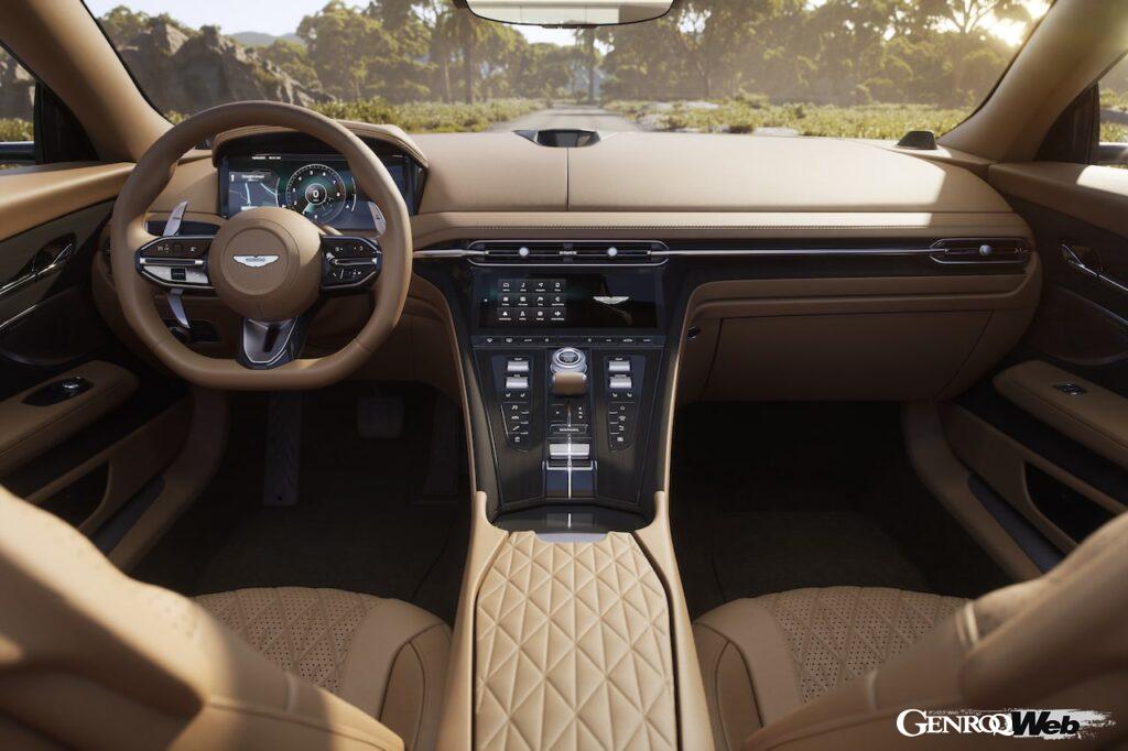 アストンマーティン DB12 ヴォランテのコクピット。