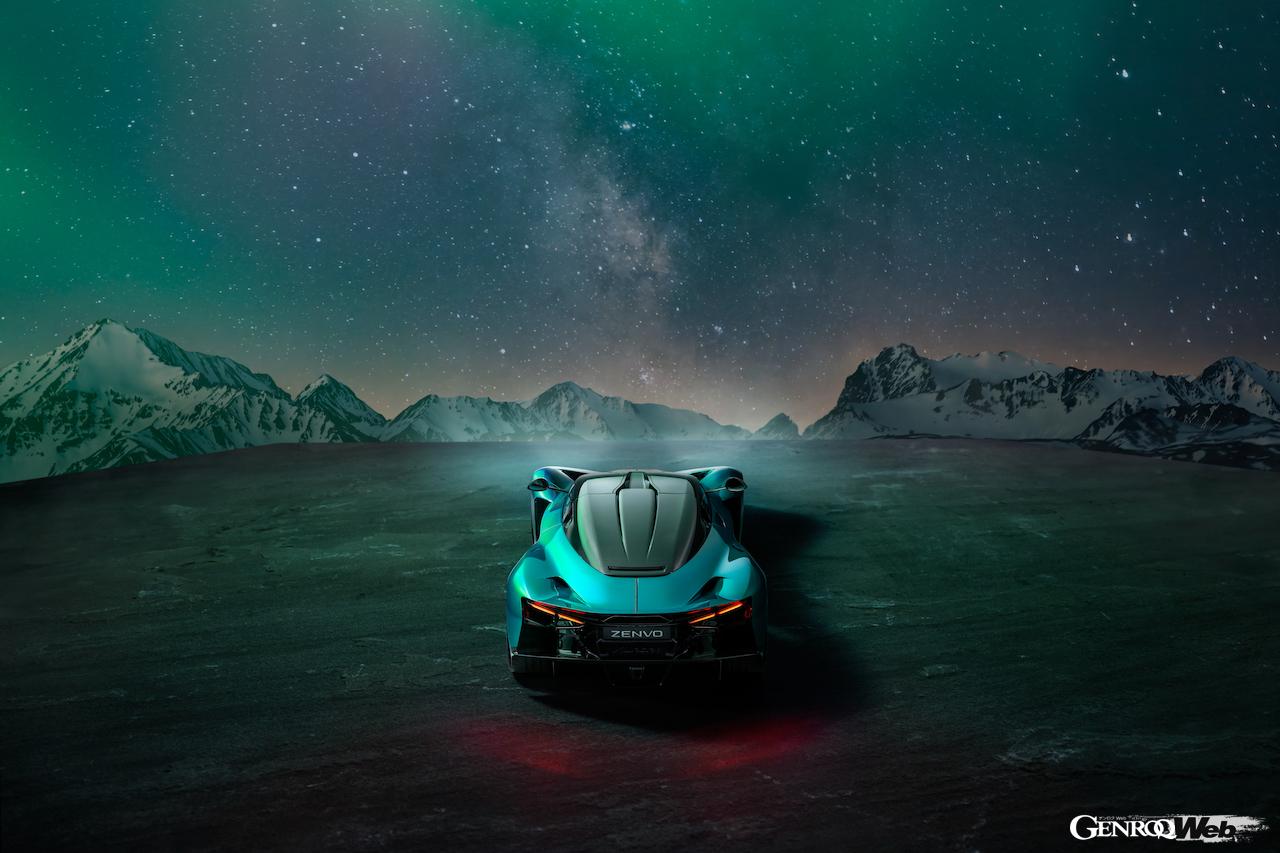 ふたつのモデルが用意されたゼンヴォ オーロラ、写真はグランドツーリング仕様の「トゥール」。
