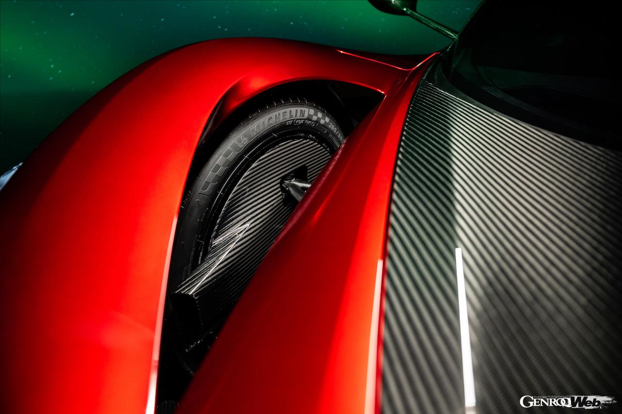 ふたつのモデルが用意されたゼンヴォ オーロラ、写真はサーキット仕様の「アジル」。