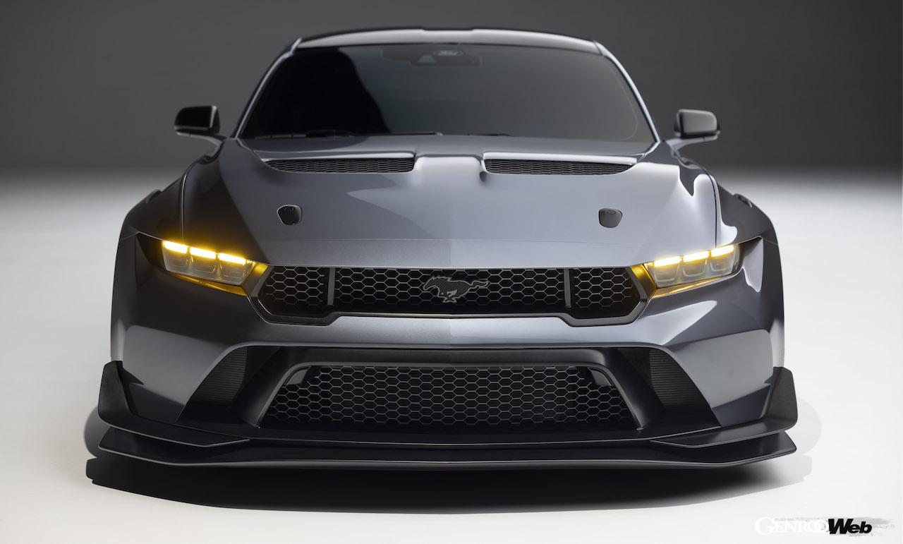 公道走行可能なGT3マシンとして開発された「フォード マスタング GTD」のエクステリア。