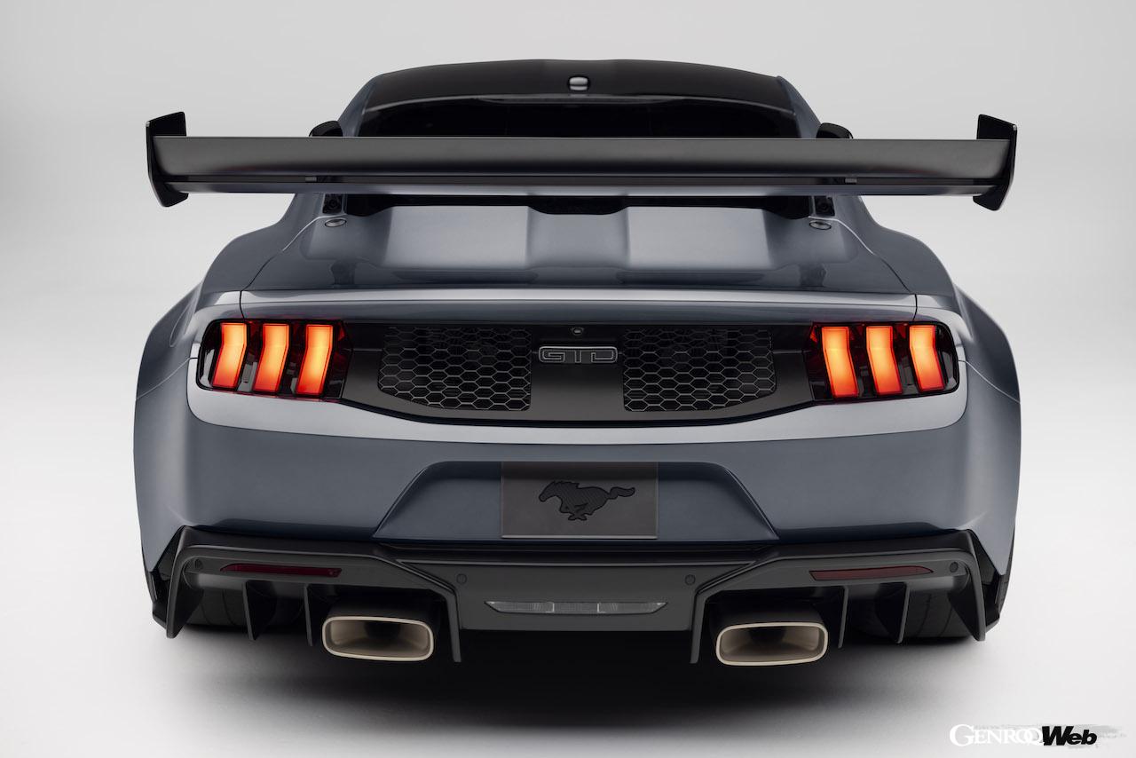 公道走行可能なGT3マシンとして開発された「フォード マスタング GTD」のエクステリア。