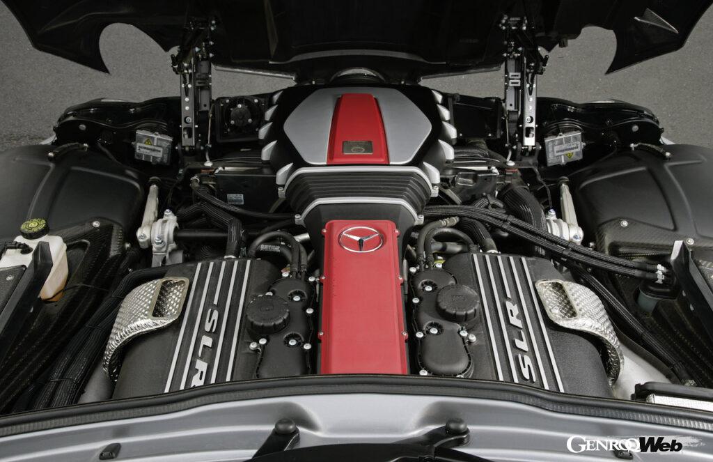 パワーユニットは、最高出力626PSを発揮するメルセデスAMGが開発した5.5リッターV型8気筒スーパーチャージャーが、フロントミッドに搭載された。