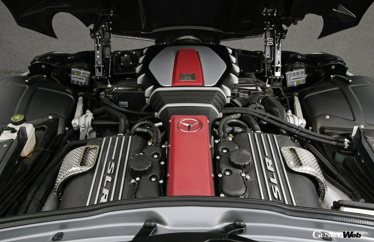 パワーユニットは、最高出力626PSを発揮するメルセデスAMGが開発した5.5リッターV型8気筒スーパーチャージャーが、フロントミッドに搭載された。