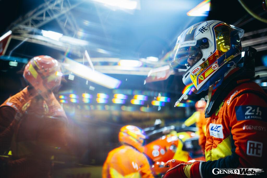 ジョヴィナッツィは、レースウイークに向けて短い睡眠を3回に分けて取る、特別なルーティンを導入した。