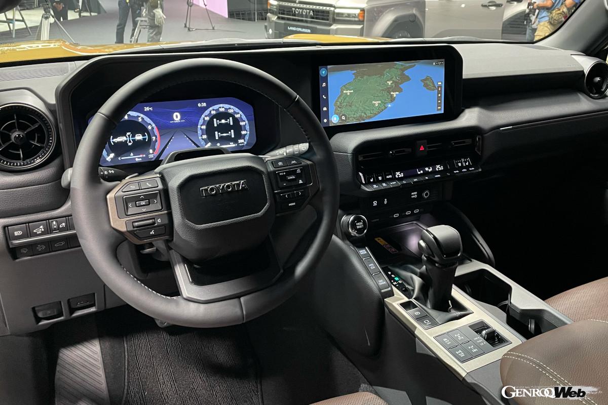 インテリアは直線基調で傾きを把握しやすいデザイン。