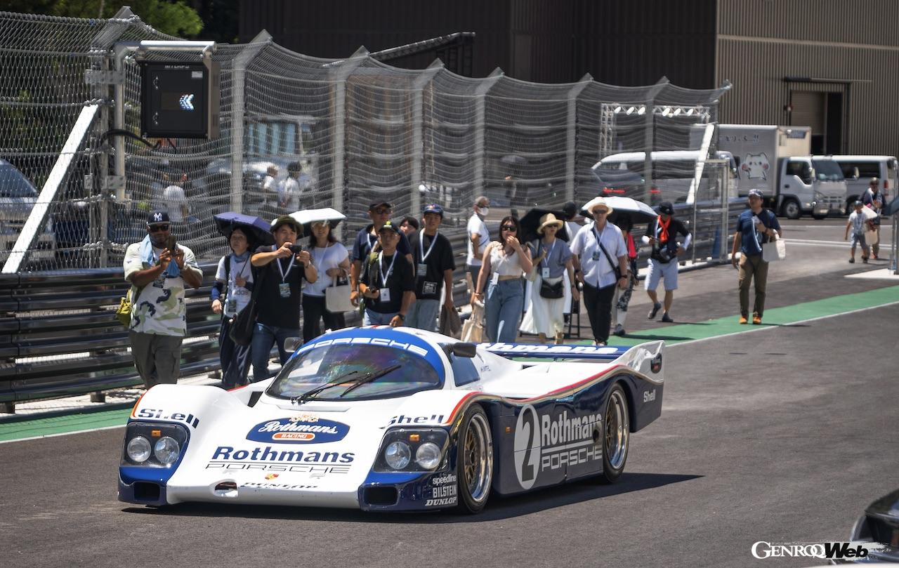 「THE MAGARIGAWA CLUB」のオープニングイベント、「房巛走巛祭 -BO SO SAI-」に集まった500台の貴重な車両たち。