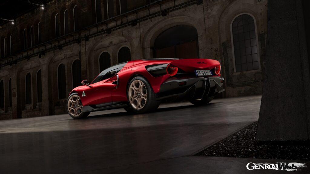 33台限定のスペシャルモデル「アルファロメオ 33 33 ストラダーレ」のエクステリア。