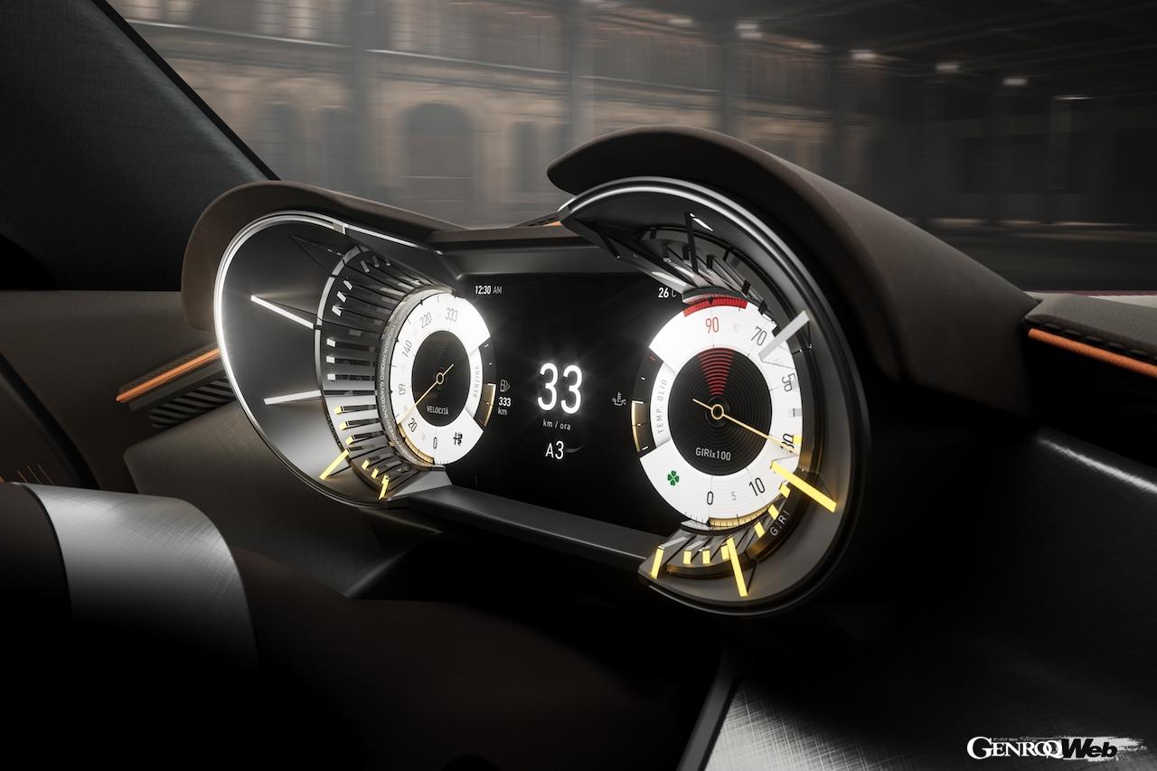 33台限定のスペシャルモデル「アルファロメオ 33 33 ストラダーレ」のコクピット。