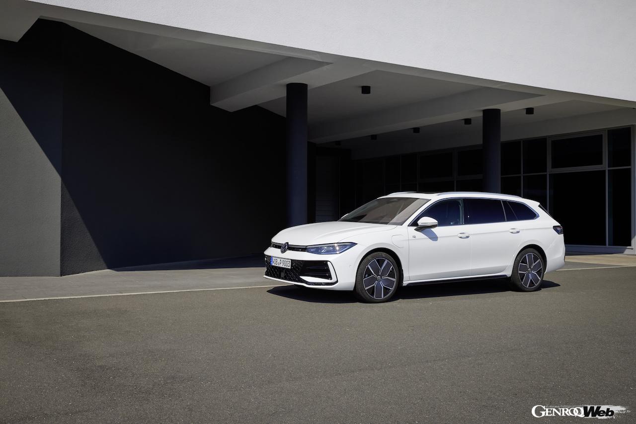 8代目へと進化を果たした「フォルクスワーゲン パサート ヴァリアント」のエクステリア。