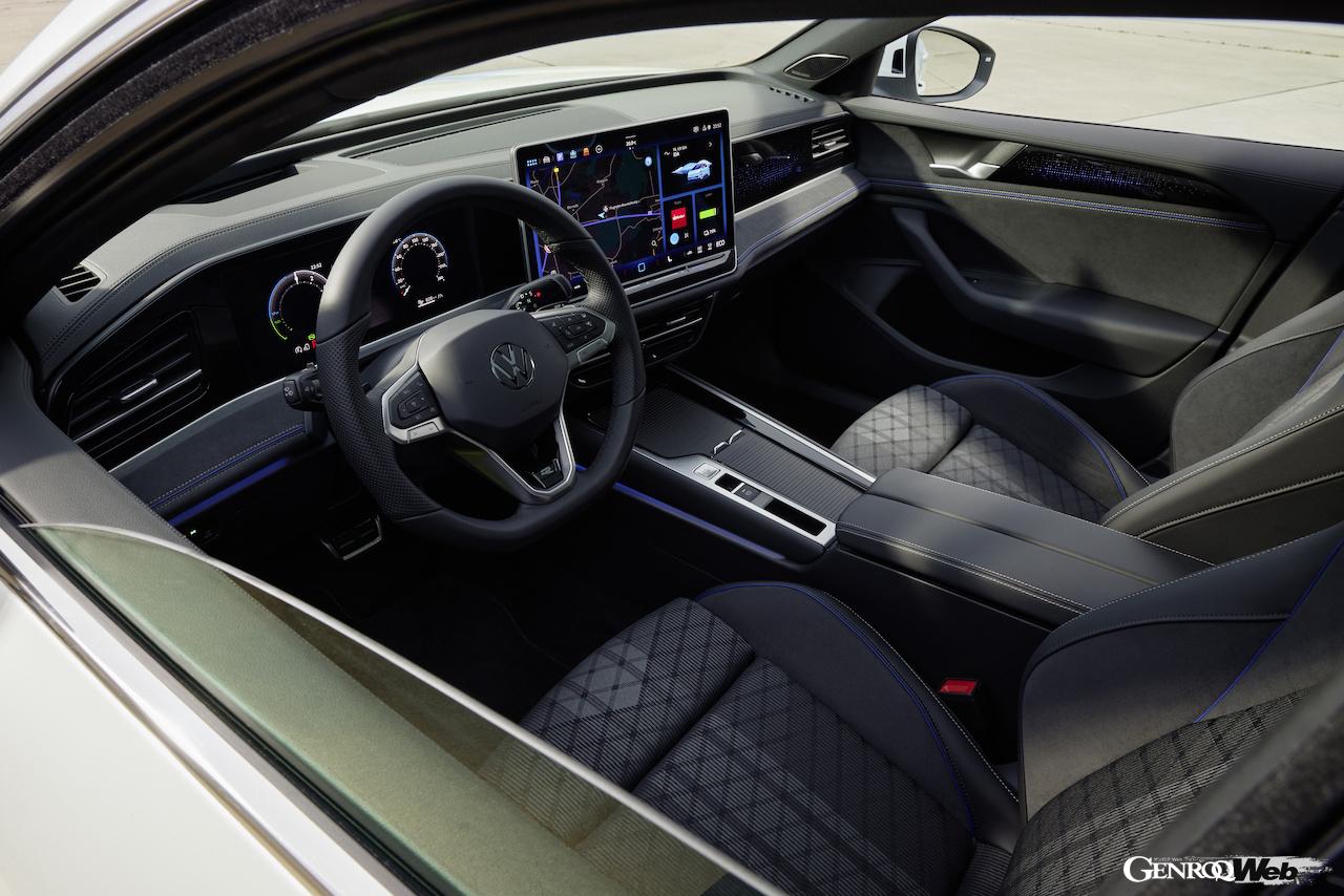 8代目へと進化を果たした「フォルクスワーゲン パサート ヴァリアント」のインテリア。