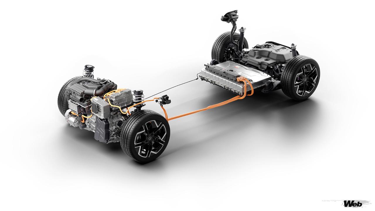 新型パサート ヴァリアントには、2種類の新開発プラグインハイブリッド・システム「eハイブリッド」を搭載。容量19.7kWhバッテリーを採用したことで、EVモードで100kmの航続距離を実現した。