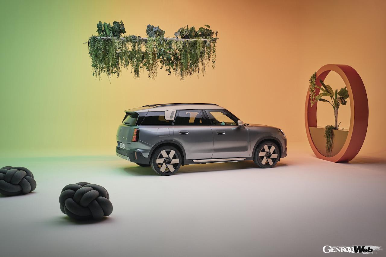 ラインアップ最大サイズを誇る新型「MINI カントリーマン」のエクステリア。